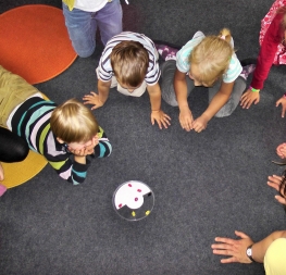 Publication Unaf et Ufnafaam : Une étude inédite sur le quotidien invisible des assistantes maternelles auprès des enfants